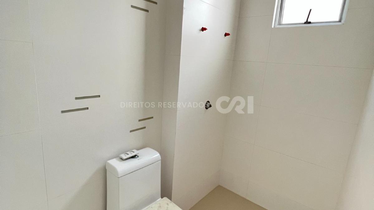 Apartamento a venda no Palazzo Del Mare com 04 Suítes na Meia Praia em Itapema