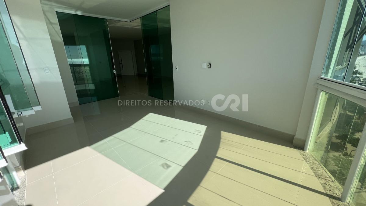 Apartamento a venda no Palazzo Del Mare com 04 Suítes na Meia Praia em Itapema