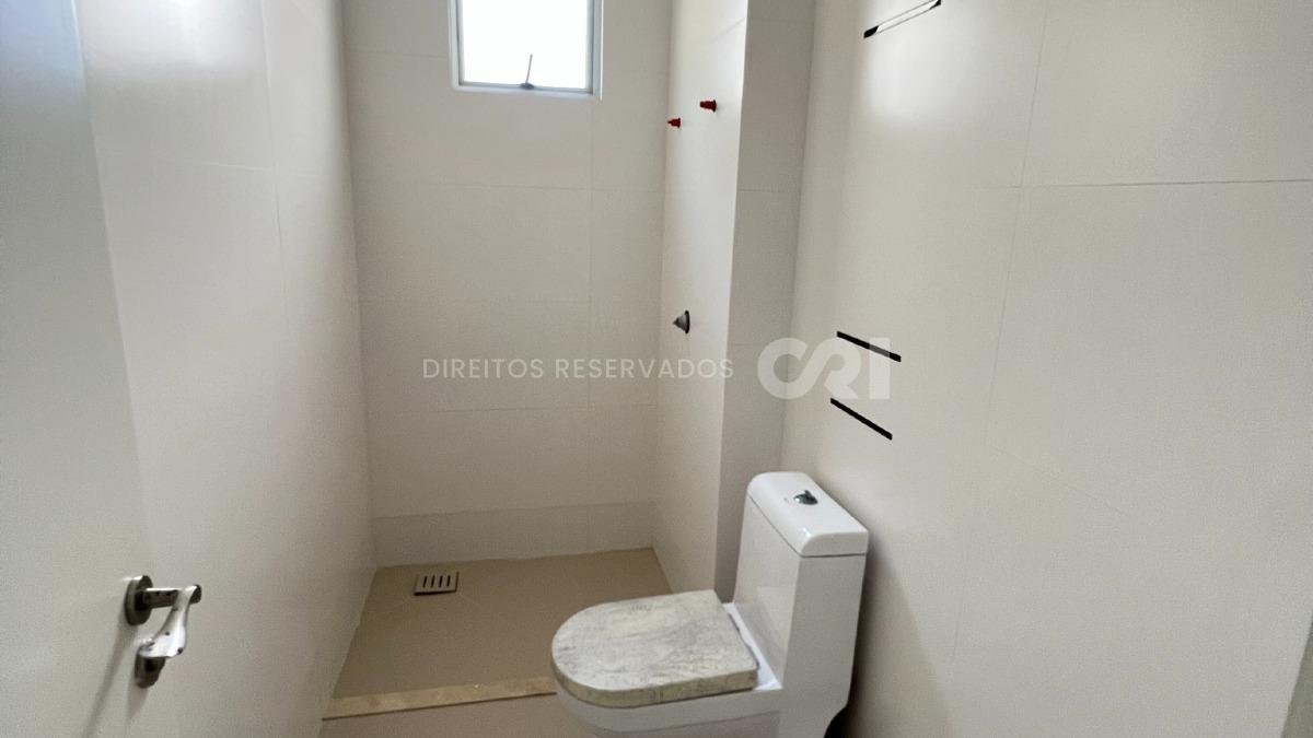Apartamento a venda no Palazzo Del Mare com 04 Suítes na Meia Praia em Itapema
