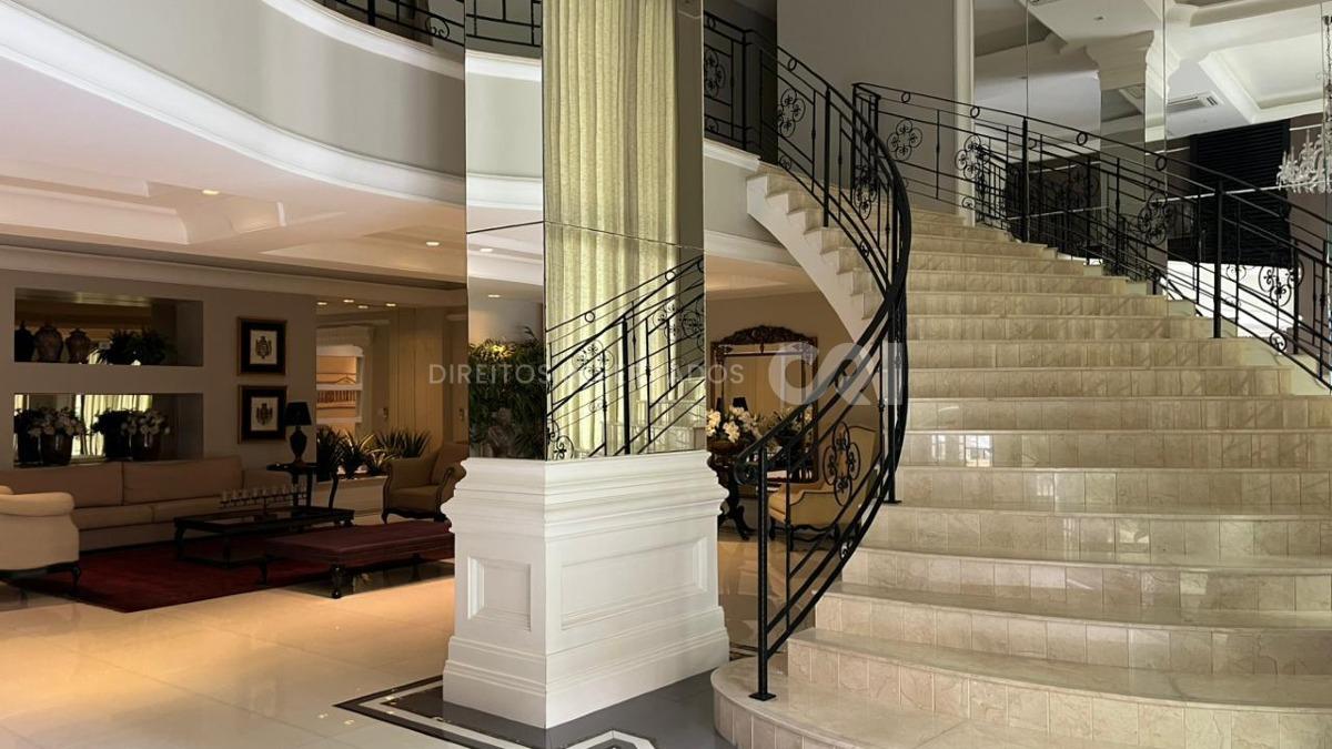 Apartamento 210m² com 4 Suítes no Edifício Le Grand Parc no Centro em Itapema