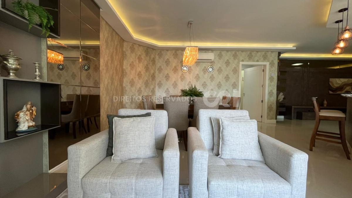 Apartamento 210m² com 4 Suítes no Edifício Le Grand Parc no Centro em Itapema