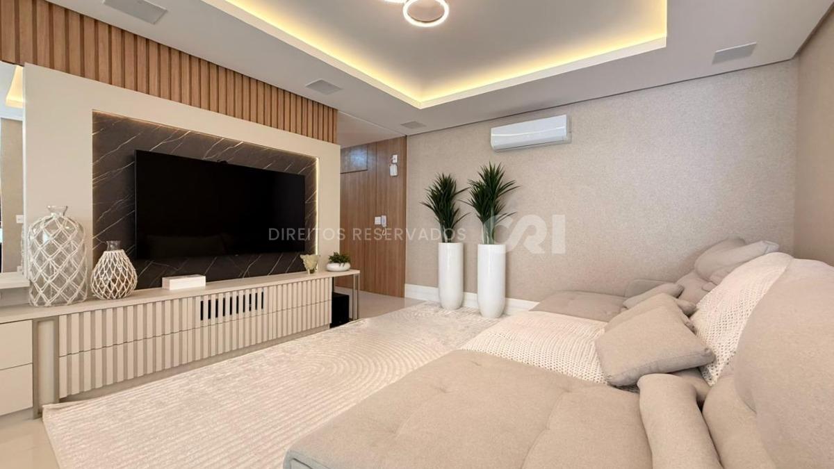 Apartamento com 3 Suítes no Chateau de Florence no Centro em Itapema