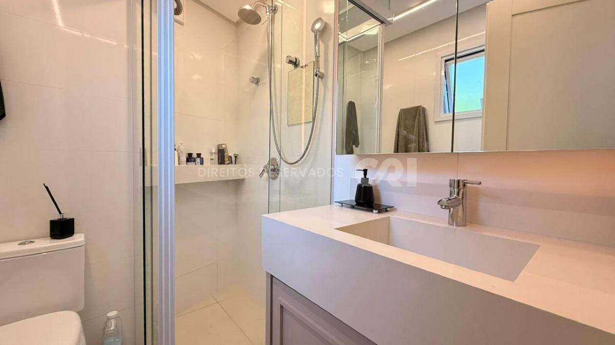 Apartamento com 3 Suítes no Chateau de Florence no Centro em Itapema