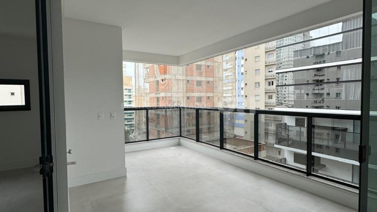 Apartamento 132m² com 3 Suítes no Edifício Fiori del Mare na Meia Praia, Itapema