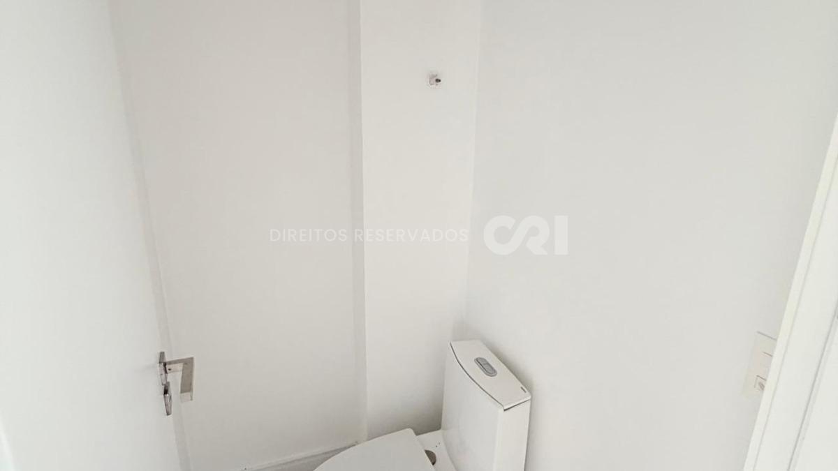 Apartamento com 3 suítes no Edifício Sol Nascente no Canto da Praia, Itapema
