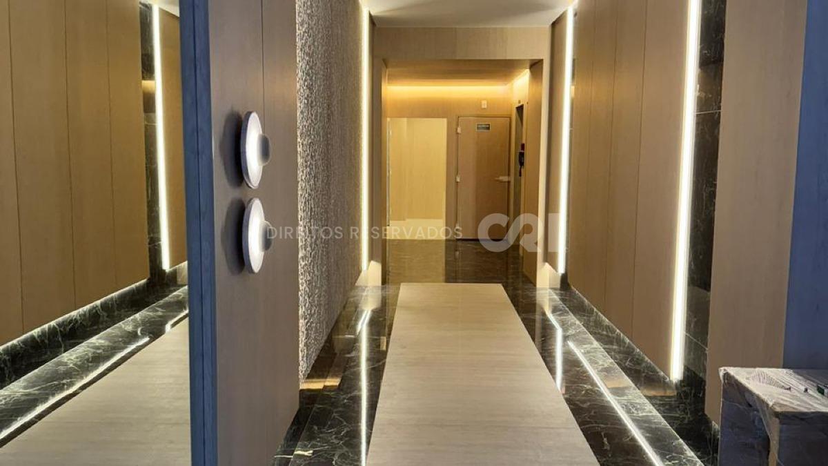 Apartamento com 3 suítes no Edifício Sol Nascente no Canto da Praia, Itapema
