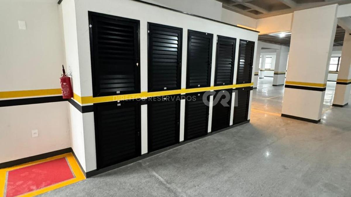 Apartamento com 3 suítes no Edifício Sol Nascente no Canto da Praia em Itapema
