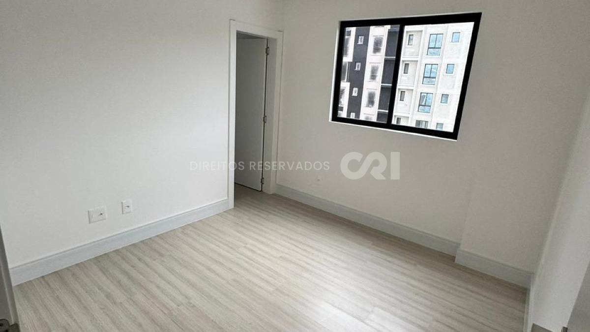 Apartamento com 3 suítes no Edifício Sol Nascente no Canto da Praia em Itapema