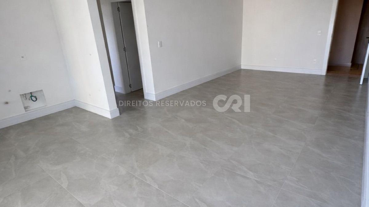 Apartamento com 3 suítes Edifício Sol Nascente no Canto da Praia em Itapema