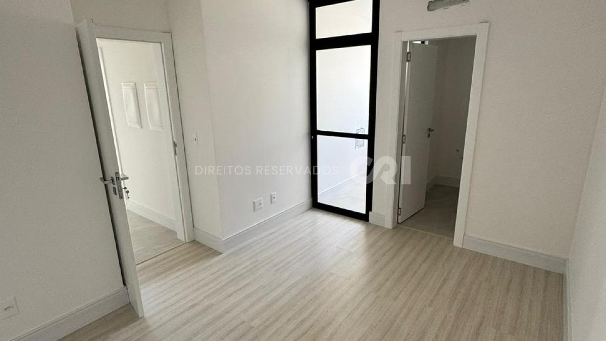 Apartamento com 3 suítes Edifício Sol Nascente no Canto da Praia em Itapema