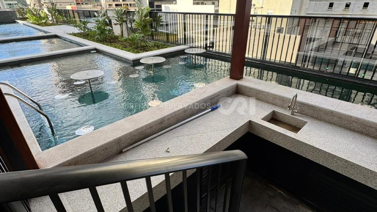Apartamento com 3 suítes Edifício Sol Nascente no Canto da Praia em Itapema