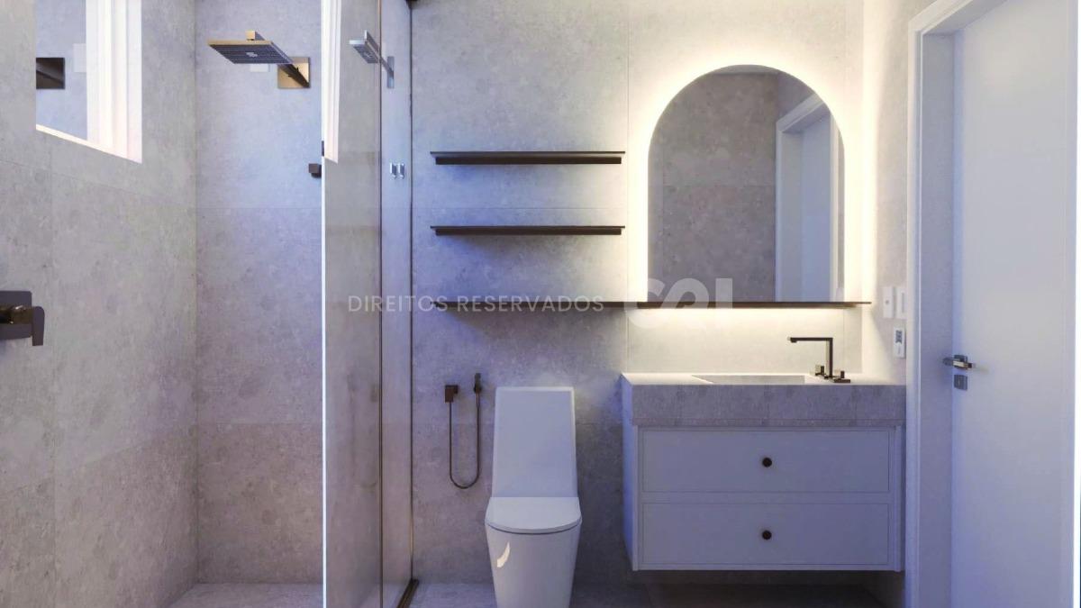 Apartamento Frente Mar no Edifício Baturité com 3 Suítes Mobiliado na Barra Sul em Balneário Camboriú