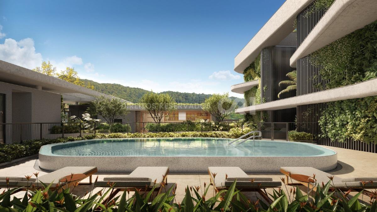Apartamento Duplex com 4 suítes Edifício Ená na Praia do Estaleiro em Balneário Camboriú