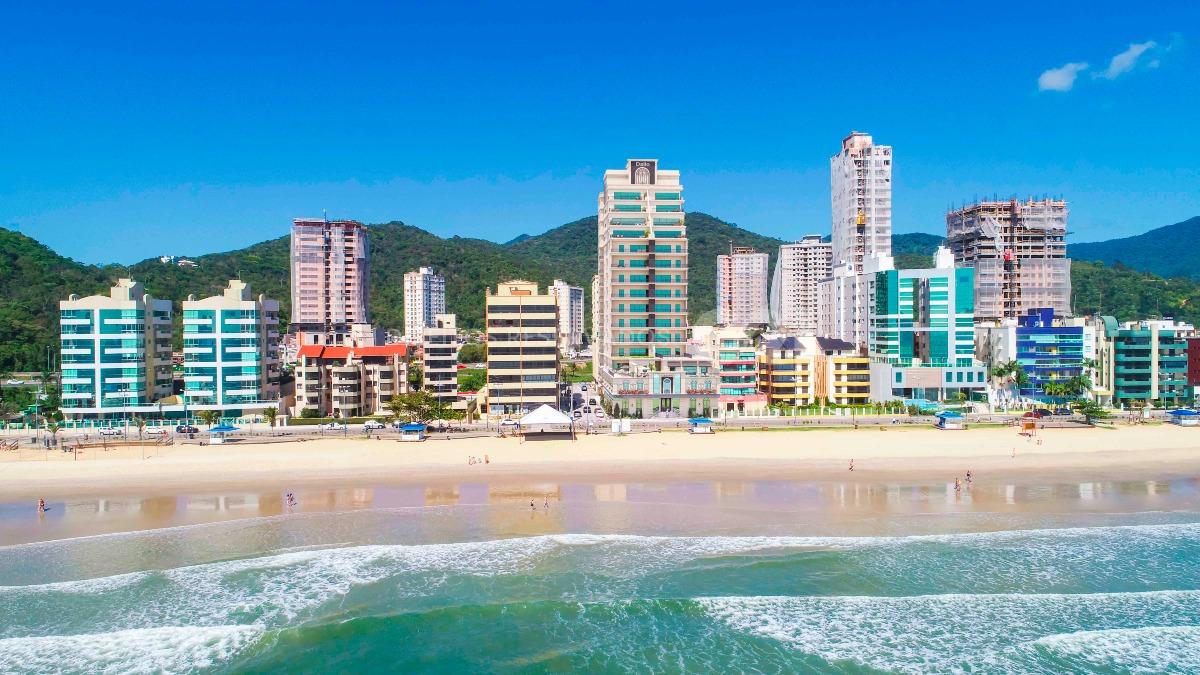 Apartamento 266m² com 4 Suítes no Edifício La Dolce Vita no Centro em Itapema