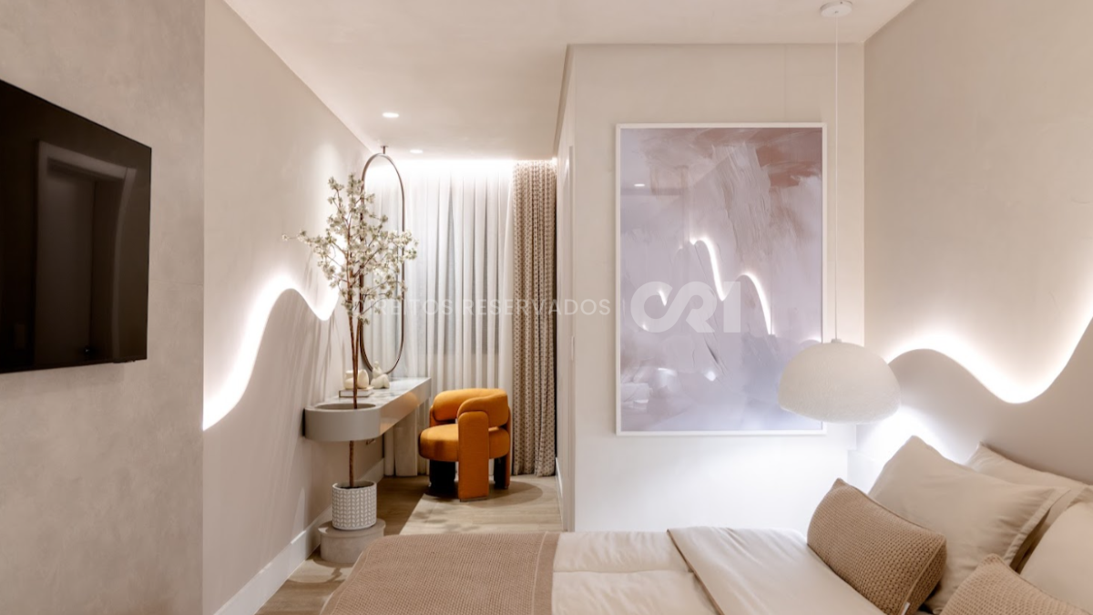 Apartamento com 4 suítes no Edifício Horizon Palace na Meia Praia em Itapema