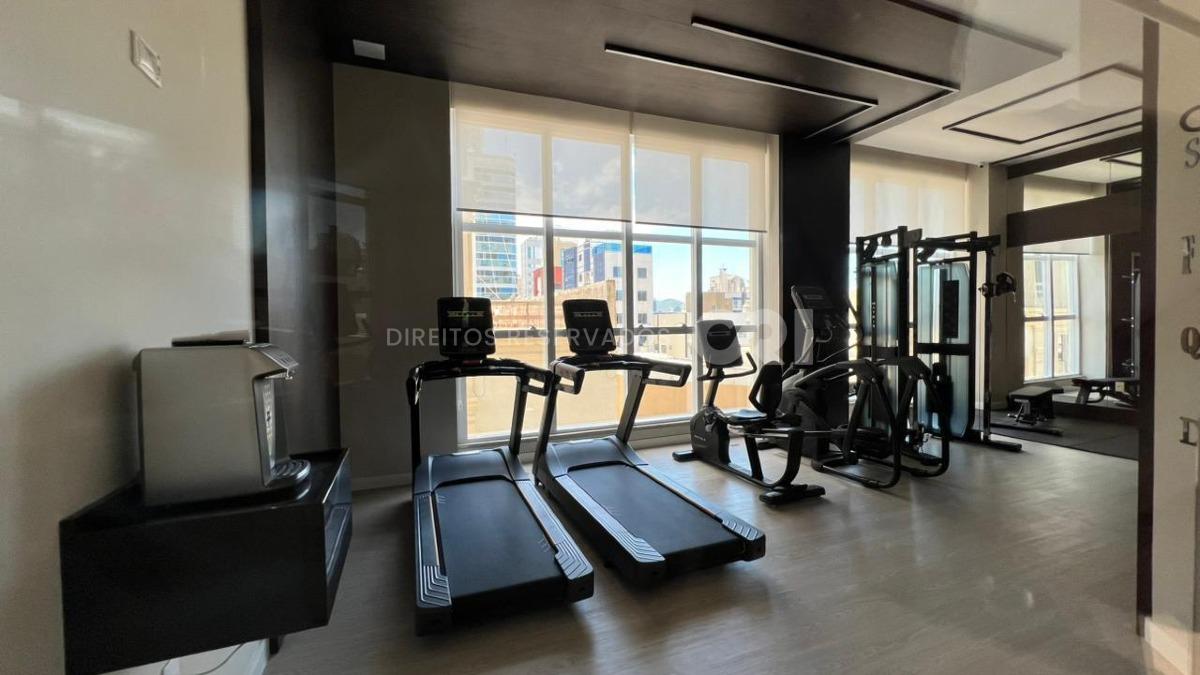 Apartamento com 4 suítes no Grand Provence Residence na Meia Praia, Itapema