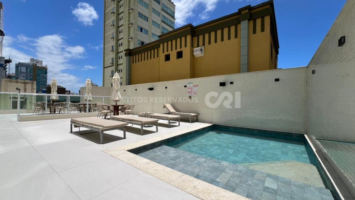 Apartamento com 4 suítes no Grand Provence Residence na Meia Praia, Itapema