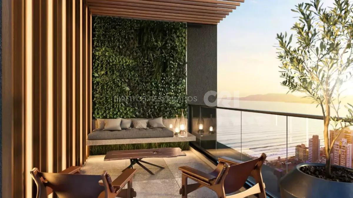 Apartamento com 3 suítes no Sea’s Garden na Meia Praia em Itapema
