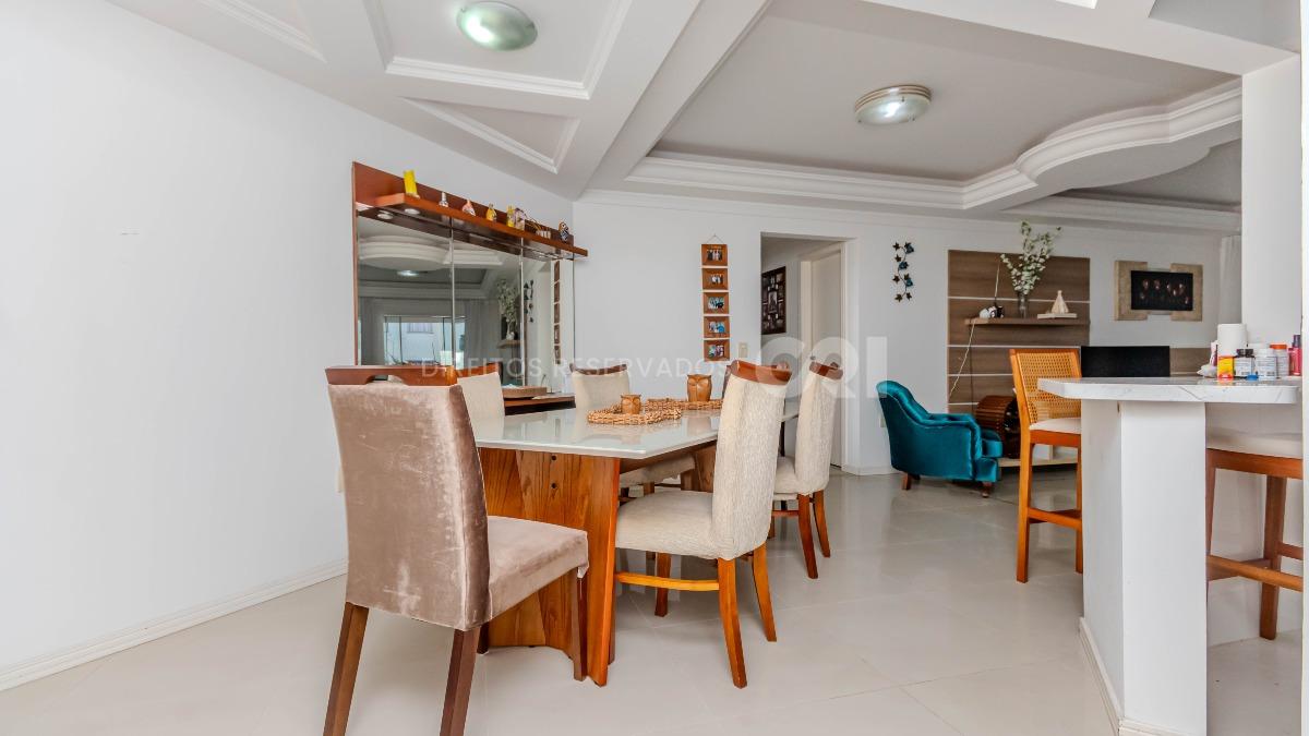 Apartamento com 03 Quartos no Edifício Barcelona no Centro de Balneário Camboriú