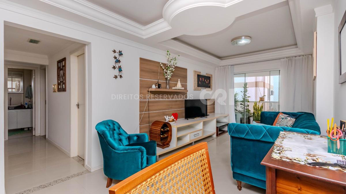 Apartamento com 03 Quartos no Edifício Barcelona no Centro de Balneário Camboriú