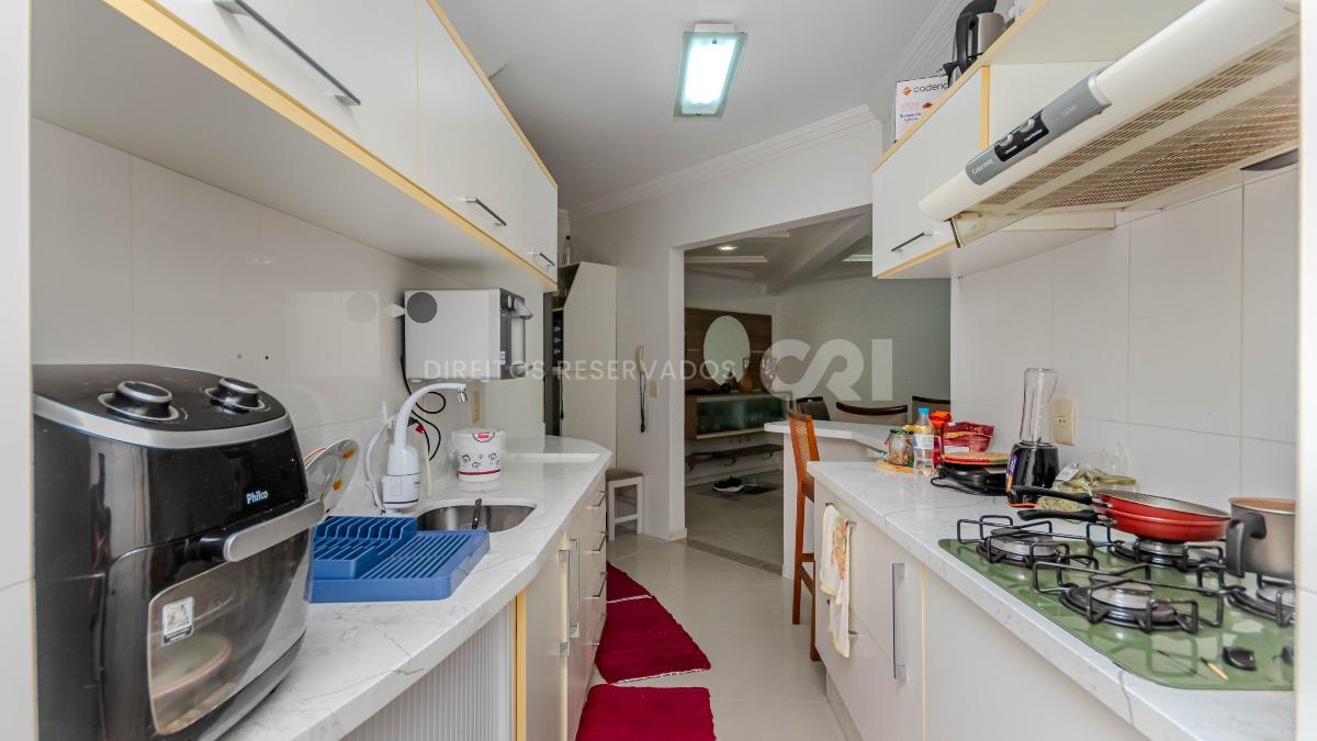 Apartamento com 03 Quartos no Edifício Barcelona no Centro de Balneário Camboriú