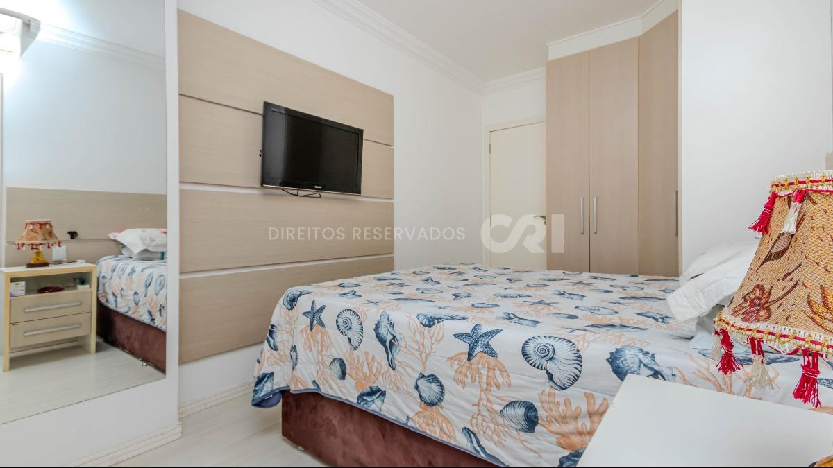 Apartamento com 03 Quartos no Edifício Barcelona no Centro de Balneário Camboriú
