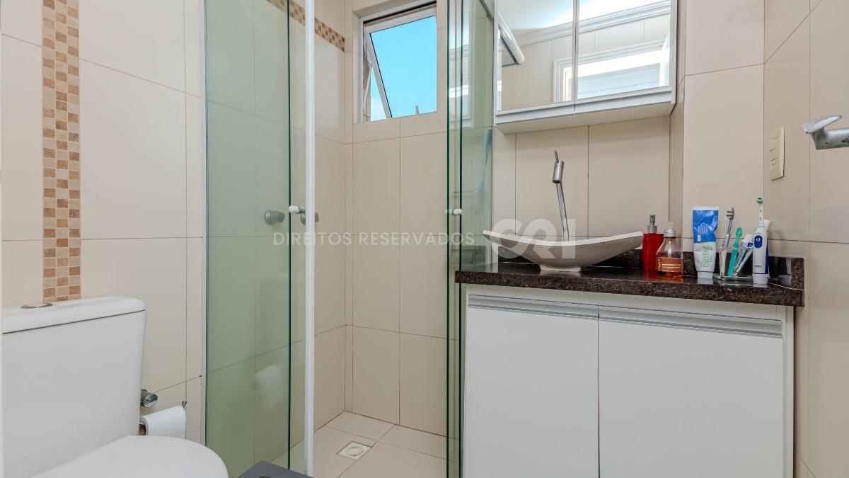 Apartamento com 03 Quartos no Edifício Barcelona no Centro de Balneário Camboriú