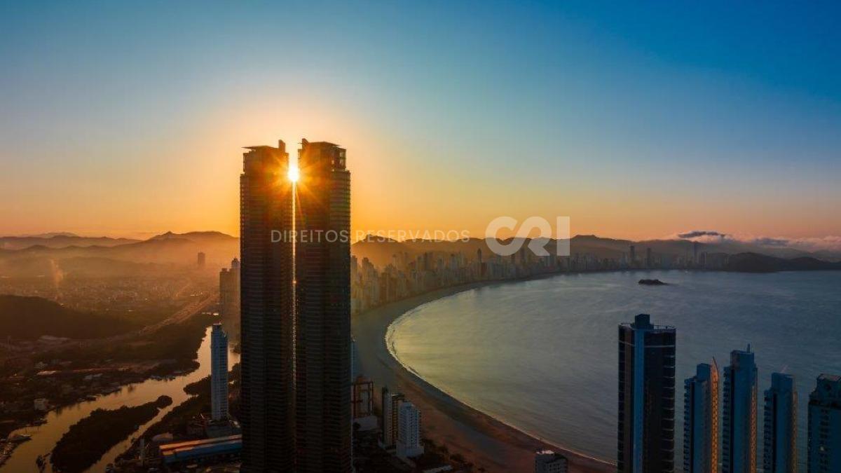 Apartamento Alto Padrão com 4 Suítes no Yachthouse by Pininfarina na Barra Sul em Balneário Camboriú
