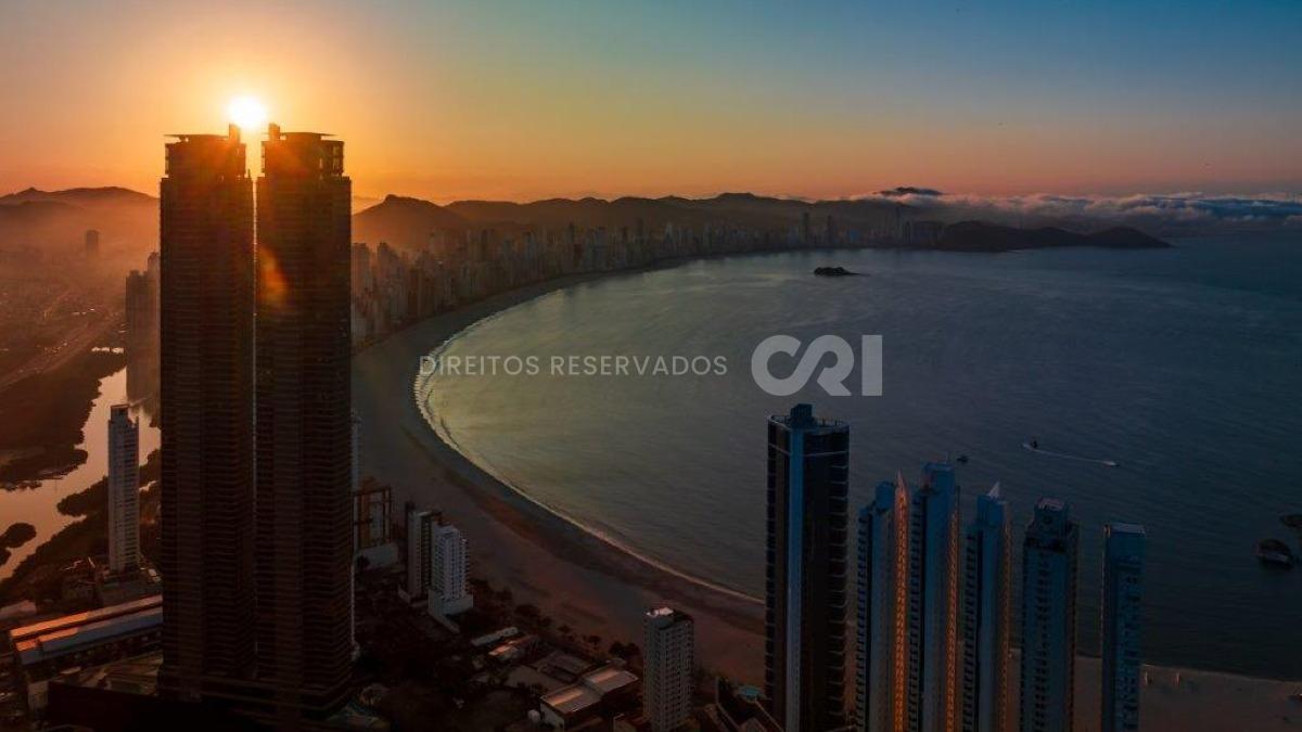 Apartamento Alto Padrão com 4 Suítes no Yachthouse by Pininfarina na Barra Sul em Balneário Camboriú