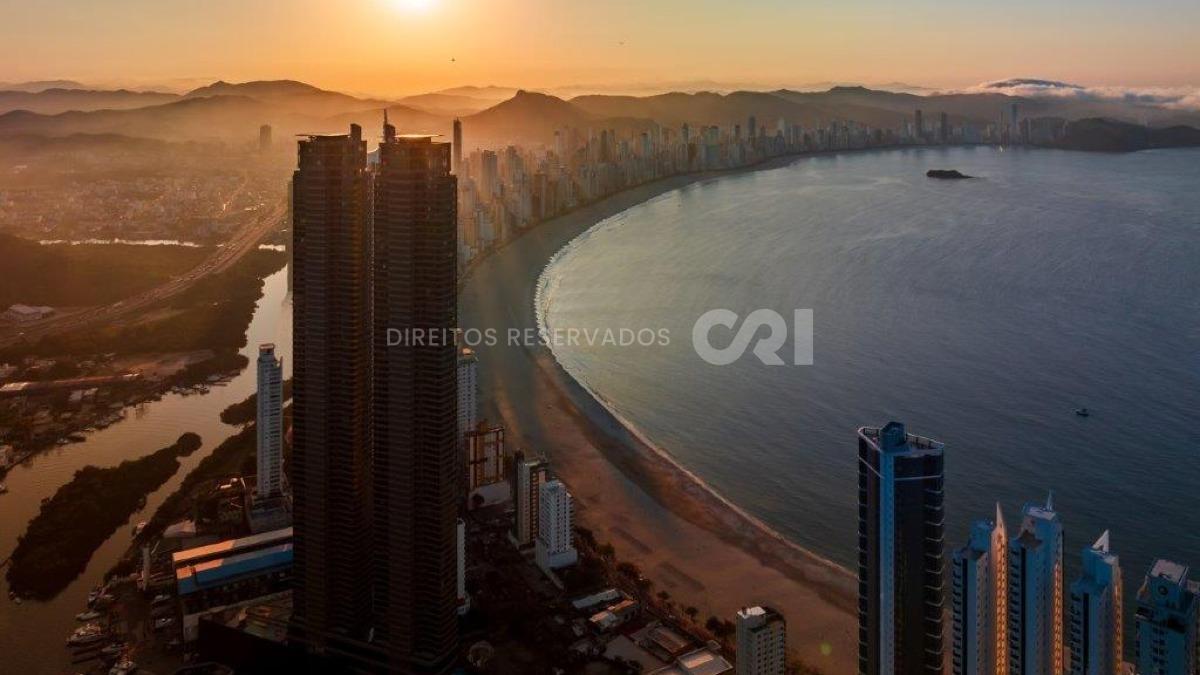 Apartamento Alto Padrão com 4 Suítes no Yachthouse by Pininfarina na Barra Sul, Balneário Camboriú