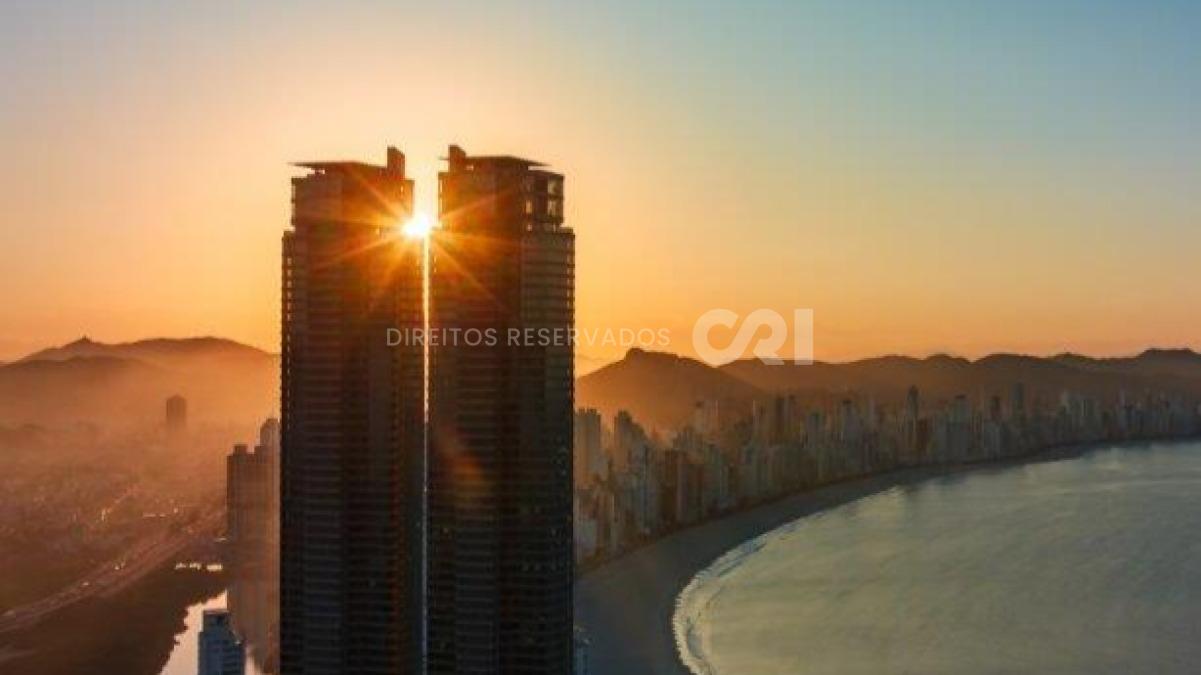 Apartamento Alto Padrão com 4 Suítes no Yachthouse by Pininfarina na Barra Sul, Balneário Camboriú
