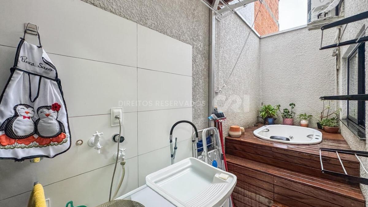 Apartamento 2 Quartos no Tortuga Residence no Centro em Balneário Camboriú