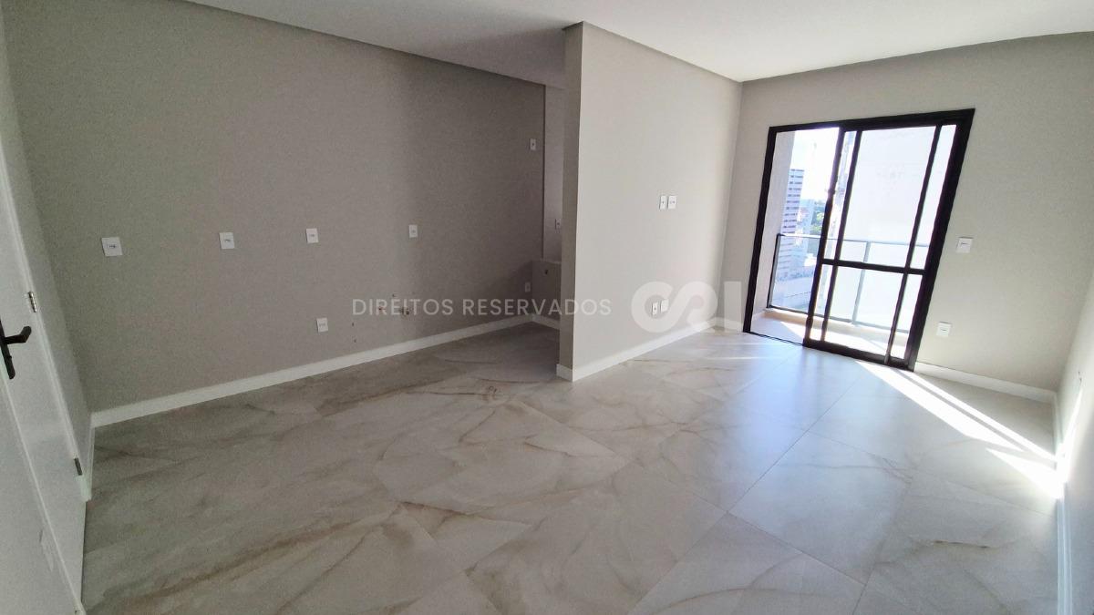 Apartamento com 1 suíte no Manu Bay na Praia Brava em Itajaí