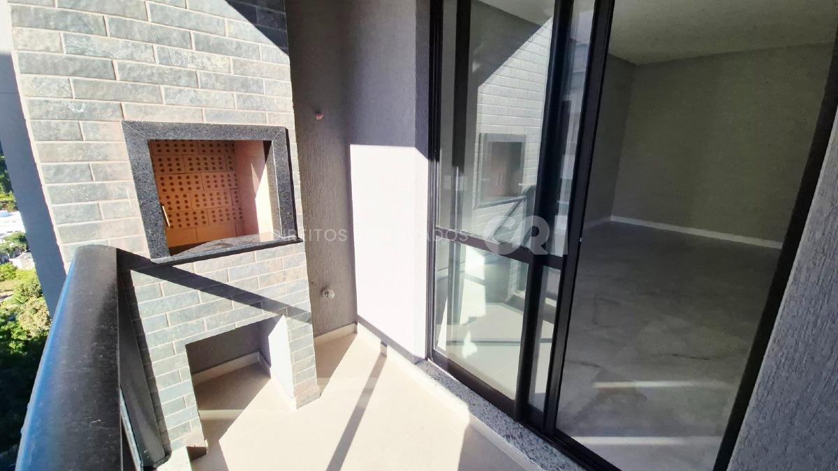Apartamento com 1 suíte no Manu Bay na Praia Brava em Itajaí