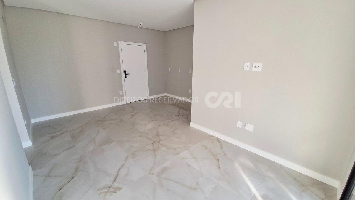 Apartamento com 1 suíte no Manu Bay na Praia Brava em Itajaí