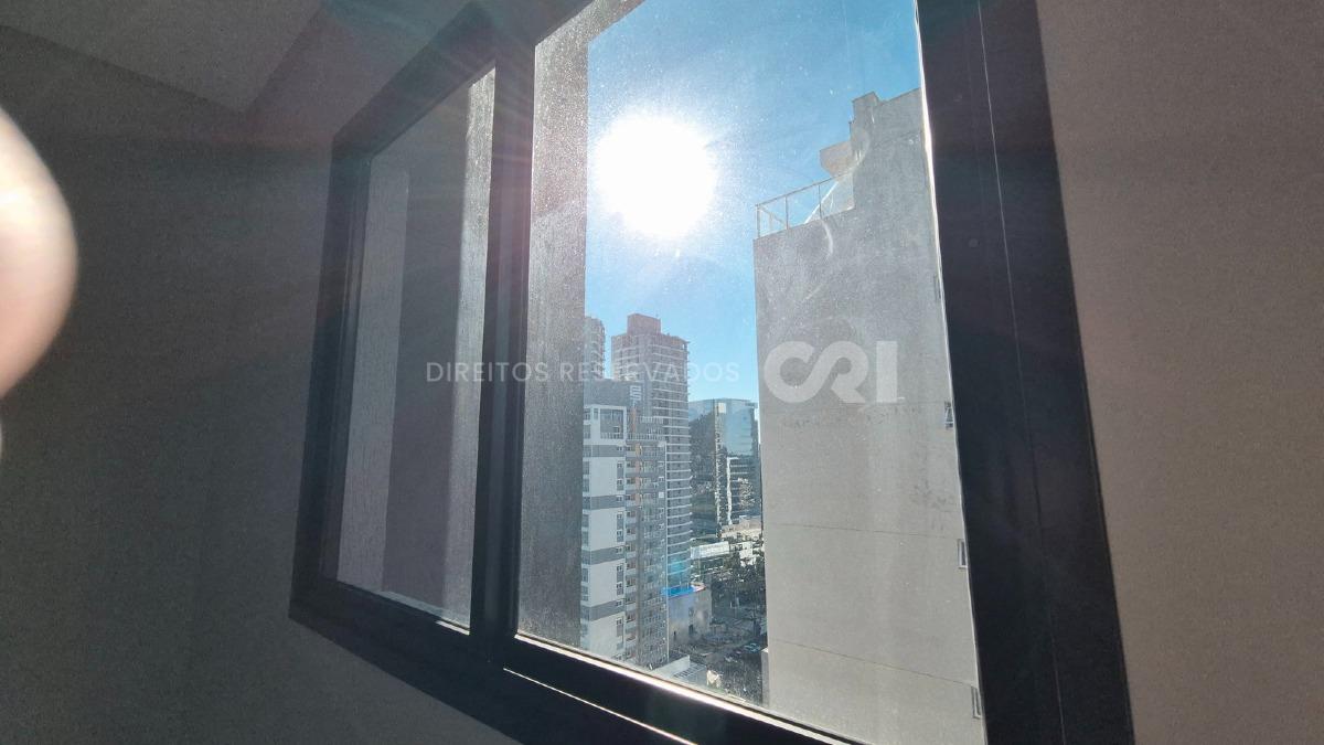 Apartamento com 1 suíte no Manu Bay na Praia Brava em Itajaí