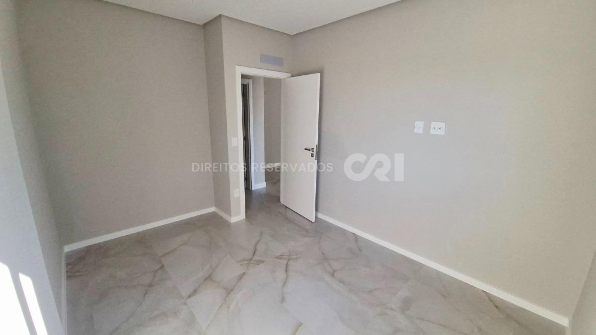 Apartamento com 1 suíte no Manu Bay na Praia Brava em Itajaí