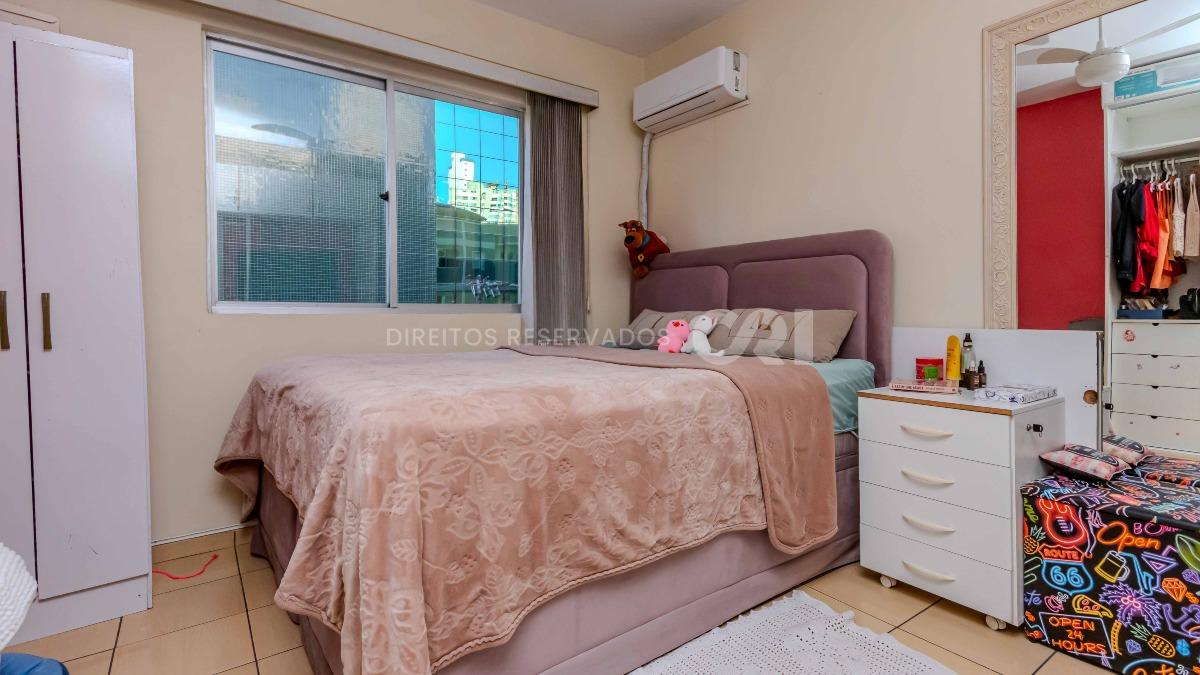 Apartamento 2 dormitórios no Residencial Amsterdã Centro Balneário Camboriú