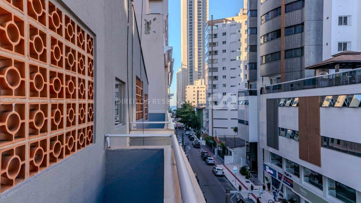 Apartamento 2 dormitórios no Residencial Amsterdã Centro Balneário Camboriú