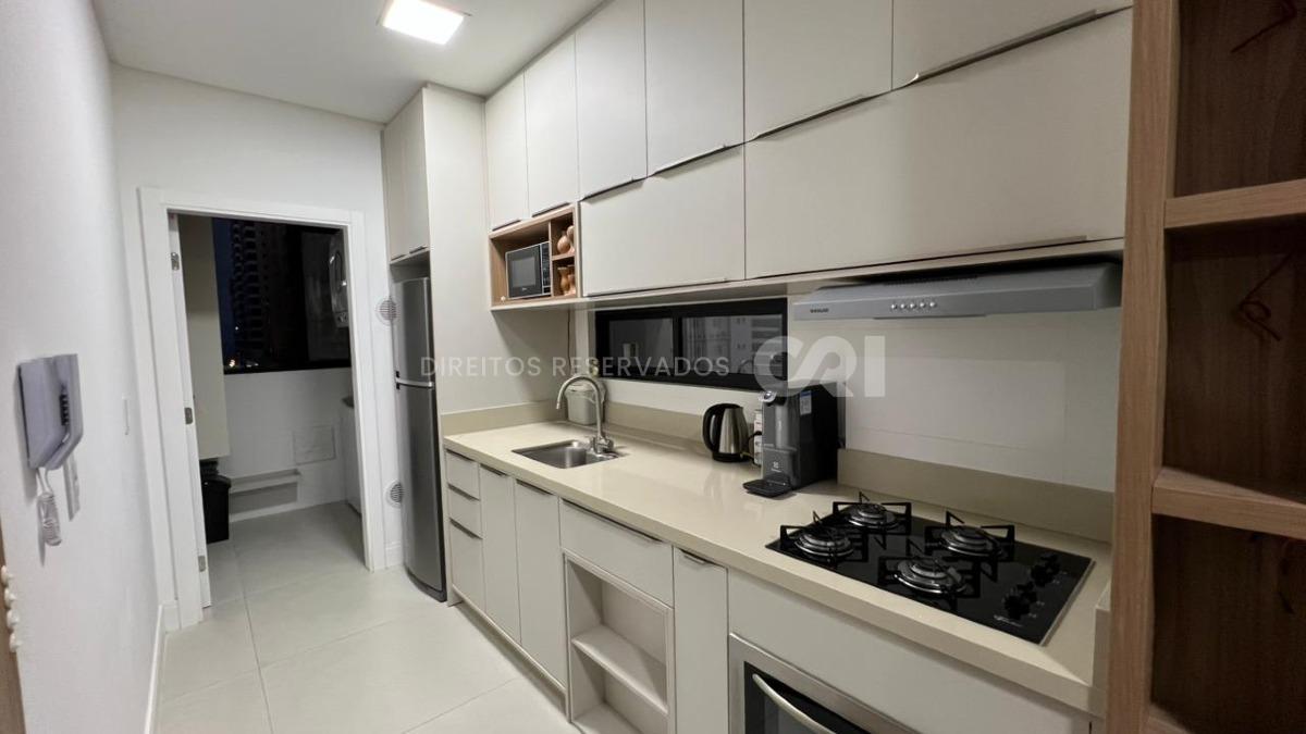 Apartamento com 3 quartos no Edifício Vessel na Meia Praia em Itapema