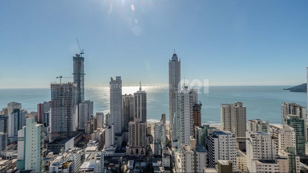 Apartamento com 4 quartos no Horizon Residence no Centro em Balneário Camboriú