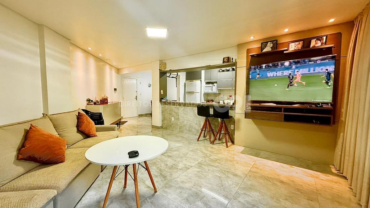COPA: Apartamento com 3 dormitórios no Esquina Central no Centro de Balneário Camboriú