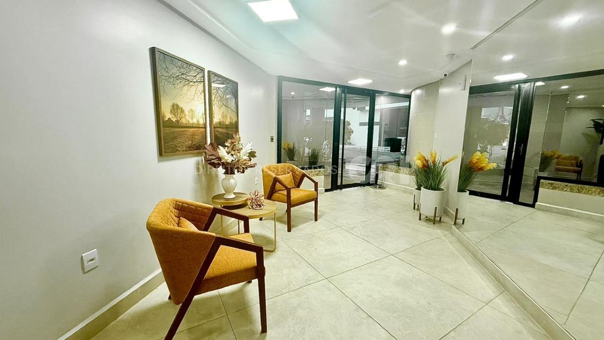 COPA: Apartamento com 3 dormitórios no Esquina Central no Centro de Balneário Camboriú