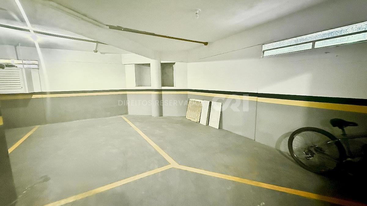 COPA: Apartamento com 3 dormitórios no Esquina Central no Centro de Balneário Camboriú