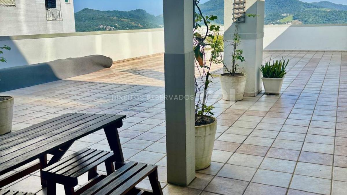 Apartamento com 2 dormitórios sendo 1 suíte no Camboriú Park na Barra Sul em Balneário Camboriú