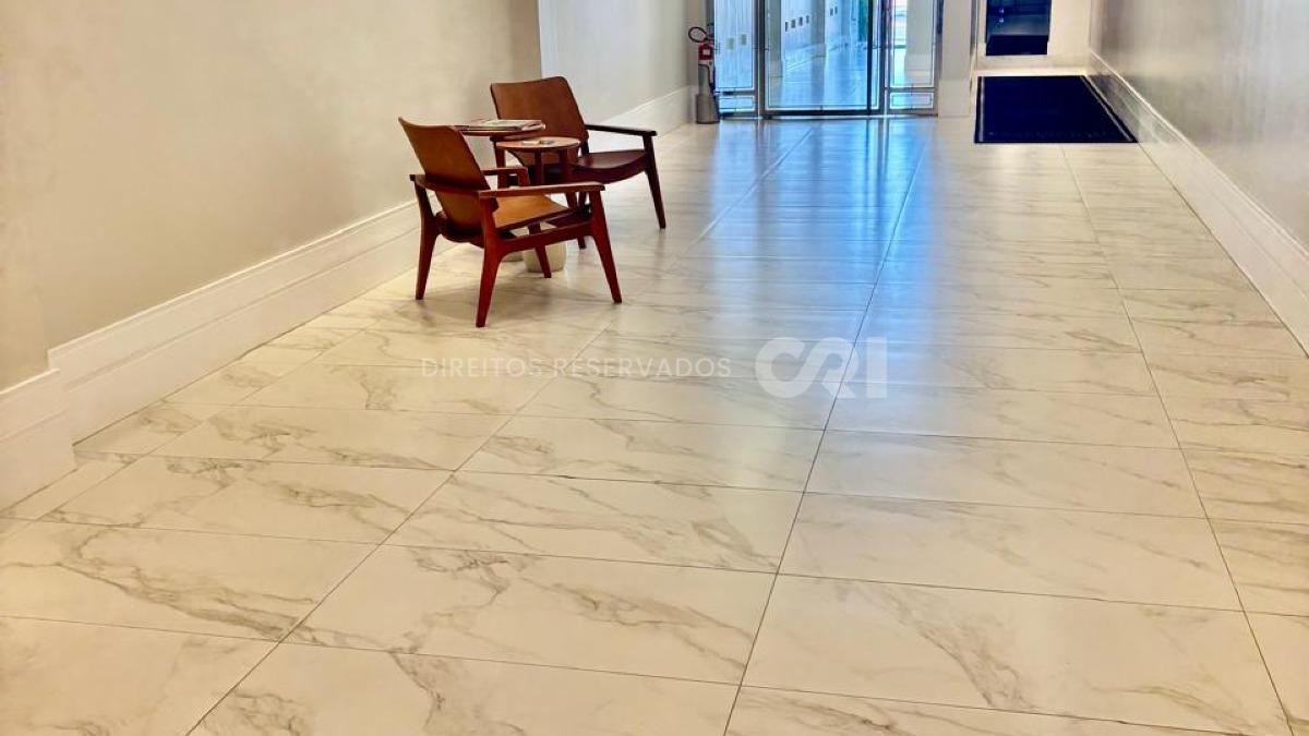 Apartamento com 2 dormitórios sendo 1 suíte no Camboriú Park na Barra Sul em Balneário Camboriú