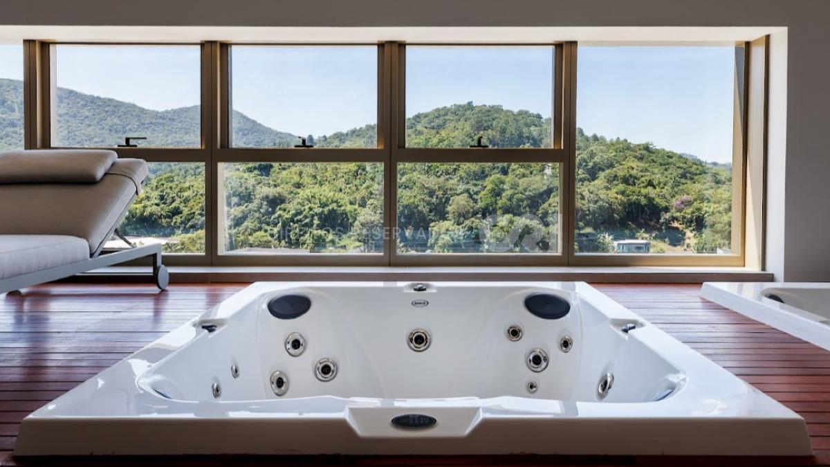 Apartamento 4 Suítes no Yachthouse by Pininfarina na Barra Sul, Balneário Camboriú