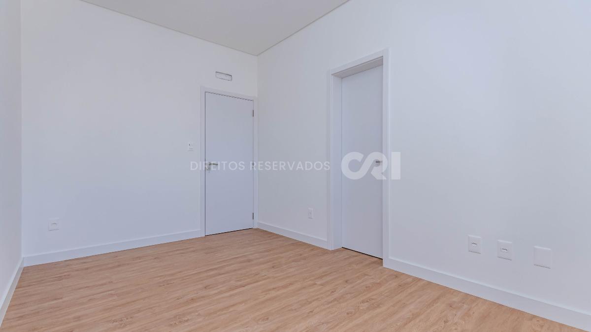 Apartamento com 2 suítes no Edifício Dom Lucca em Perequê, Porto Belo
