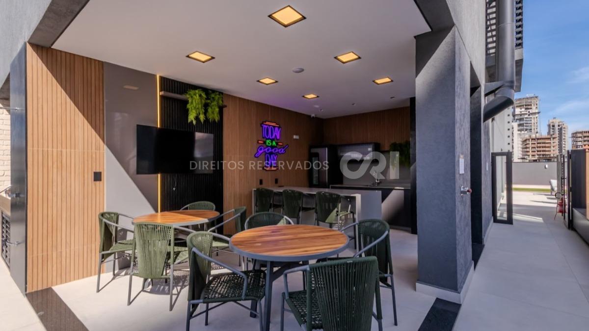 Apartamento com 3 suítes no Edifício Dom Lucca em Perequê, Porto Belo
