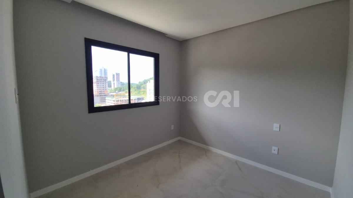 Apartamento com 2 dormitórios no edifício Manu Bay na Praia Brava em Itajaí